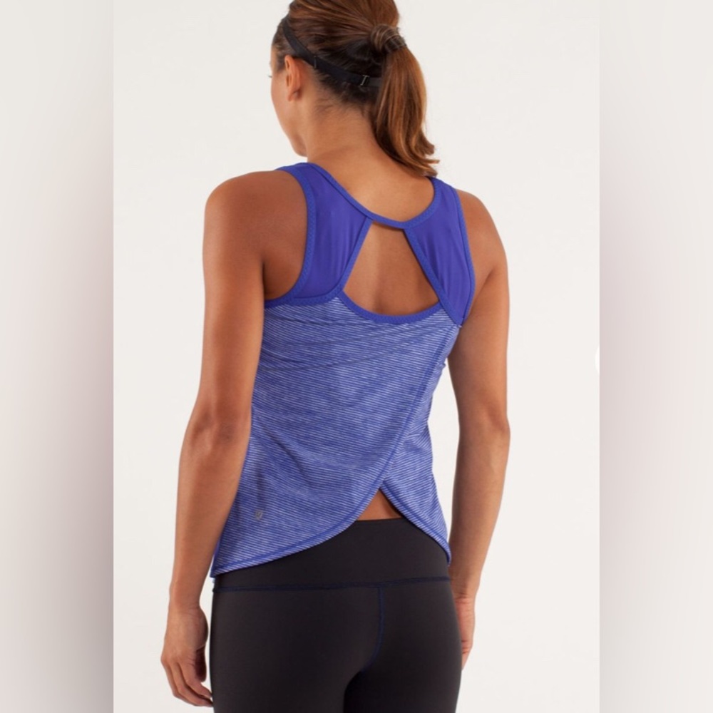 Lululemon Run: Speed Squad Tank
Tonka Stripe Pigment Blue / Pigment Blue